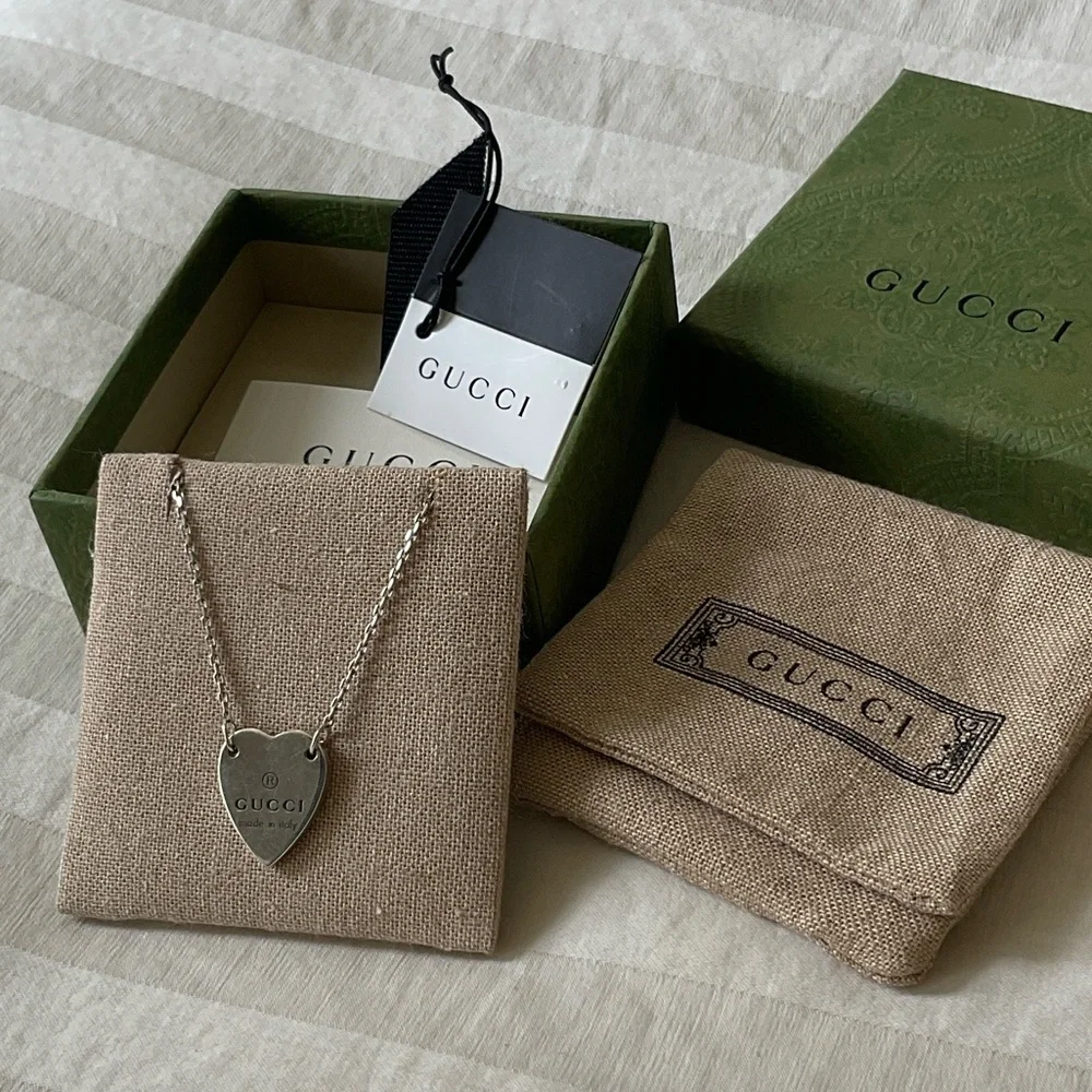 Gucci Heart Pendant Necklace - Picture 1 of 7